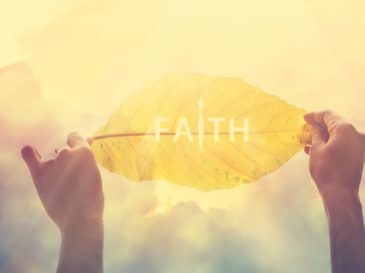 Dios nos ayuda en la batalla de la fe